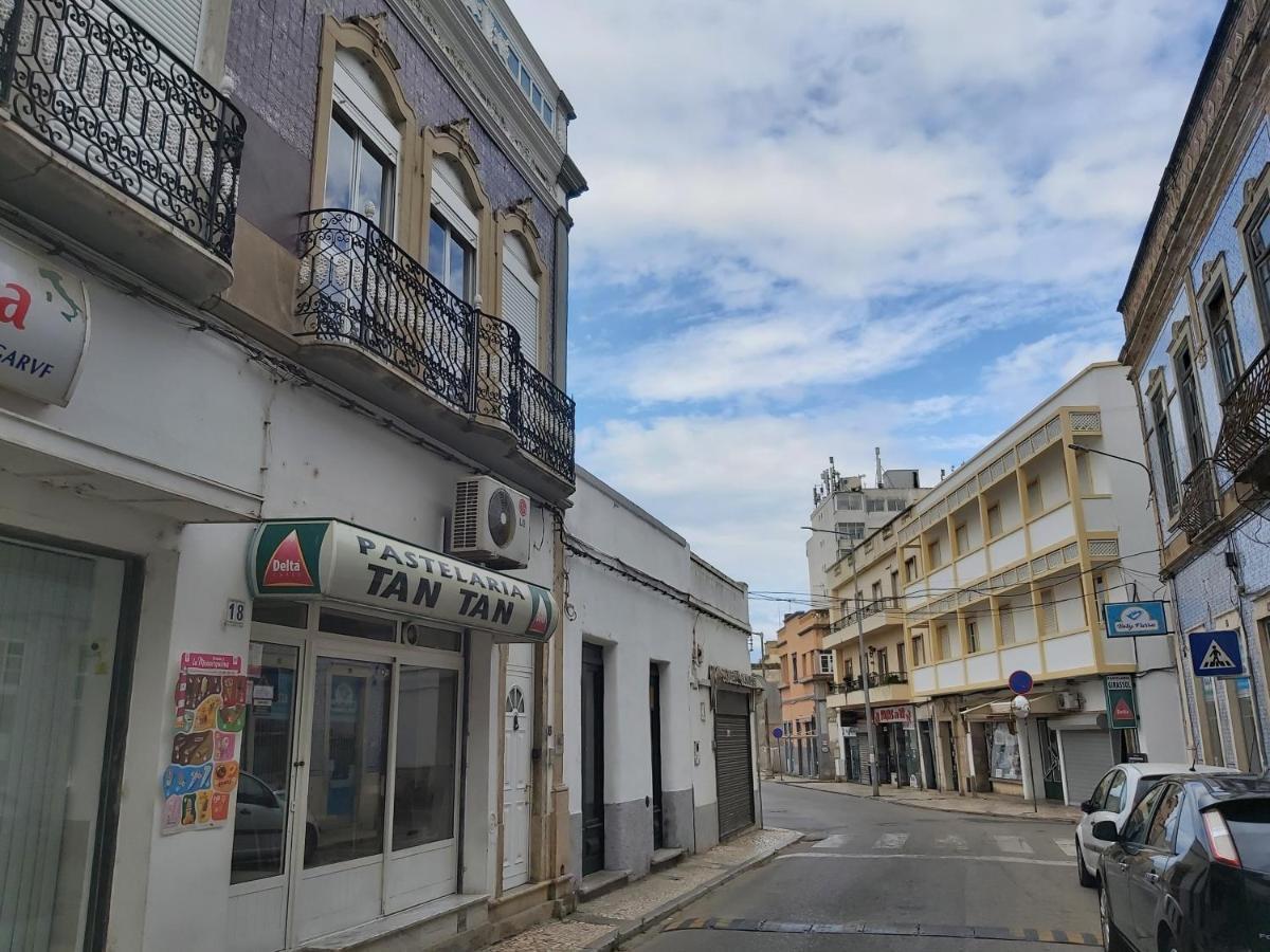Casa Olhao Terraco: Espaco, Conforto E Terraco Com Churrasqueira Exterior foto